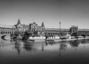 beautiful-view-plaza-de-espana-seville-spain